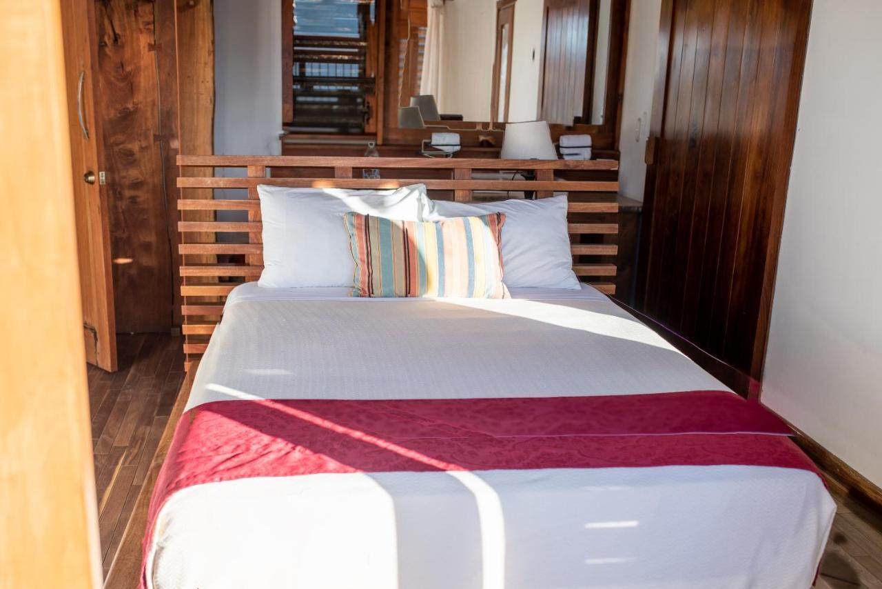 Aqua Oceanfront Hotel Resort El Gigante Eksteriør bilde